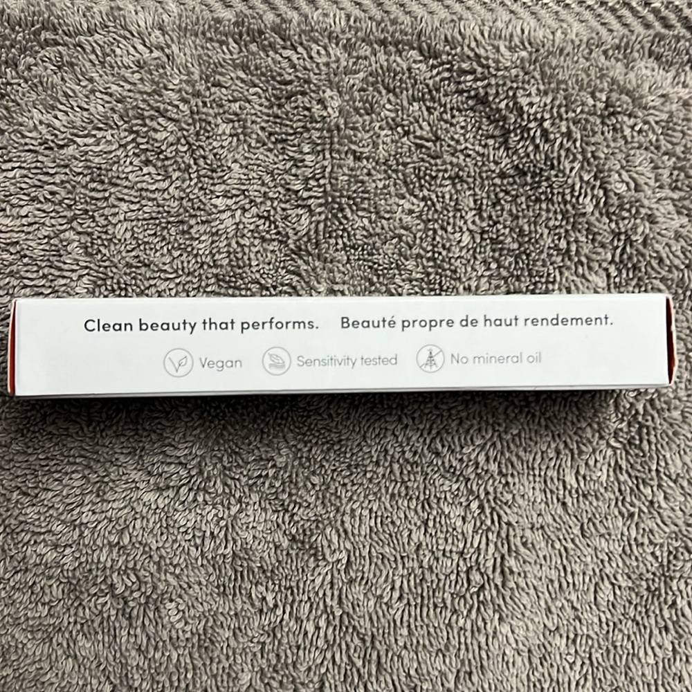 Jane Iredale Black Mascara - Picture 2 of 3